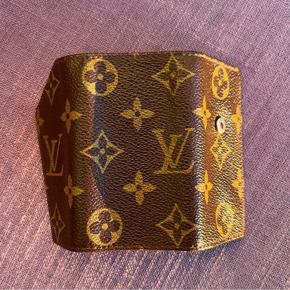 Louis Vuitton Monogram Multicles 6 Ring Key Case - Picture 3 of 5